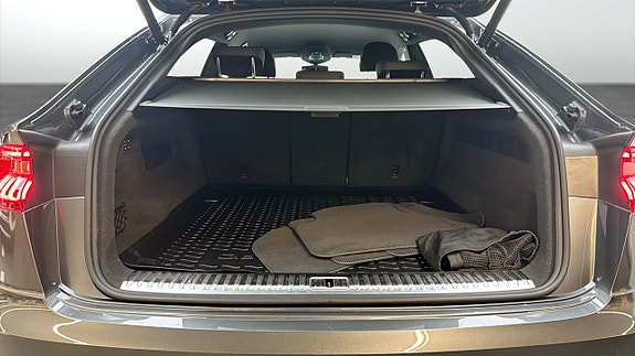 Audi Q8 13 of 23