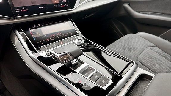 Audi Q8 17 of 23