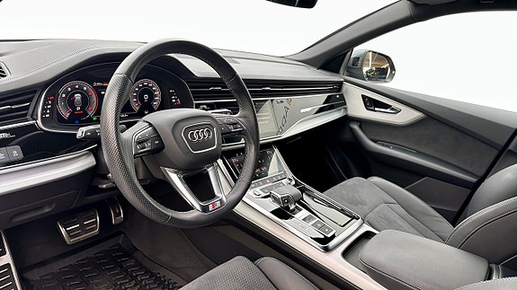 Audi Q8 7 of 23