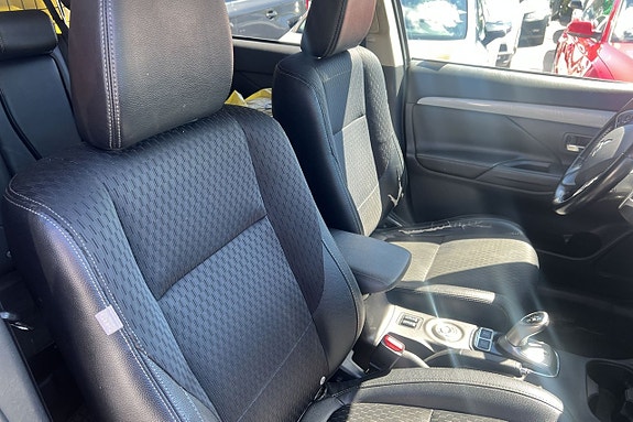 Mitsubishi Outlander 12 of 20