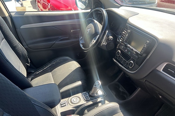 Mitsubishi Outlander 13 of 20