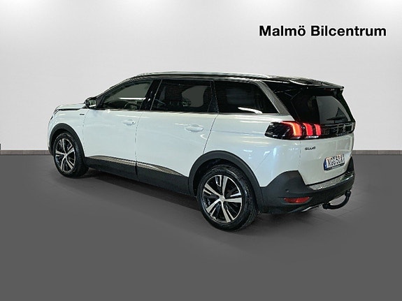 Peugeot 5008 3 of 5