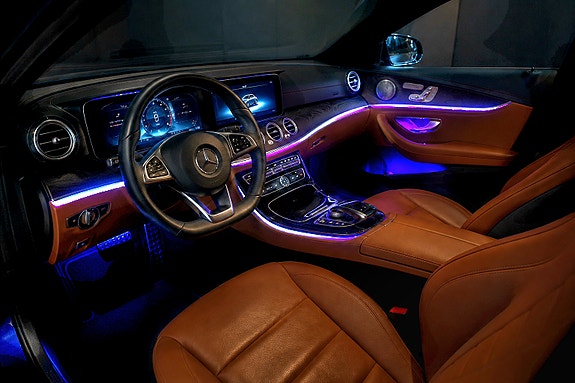 Mercedes-Benz E220 9 of 10