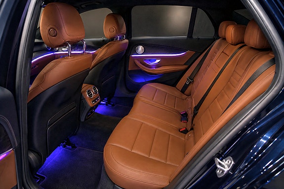 Mercedes-Benz E220 8 of 10