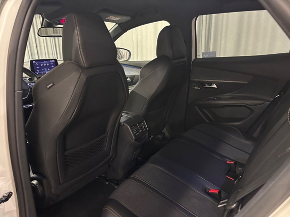 Peugeot 3008 10 of 16