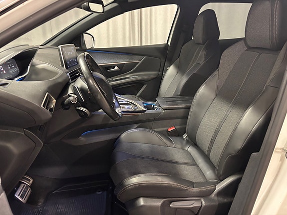 Peugeot 3008 11 of 16