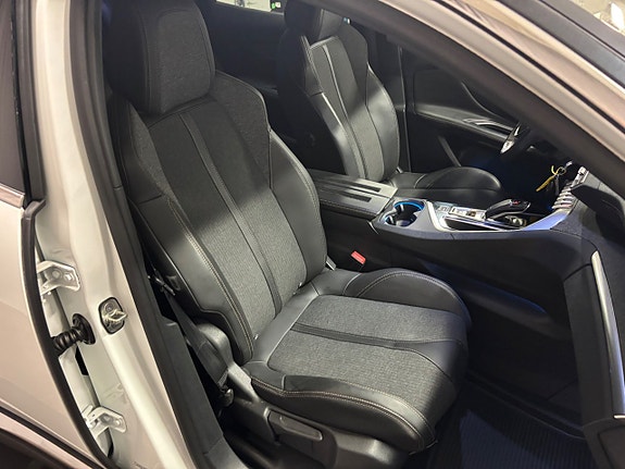 Peugeot 3008 15 of 16