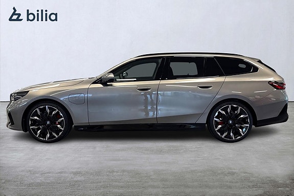 BMW 530e 3 of 17