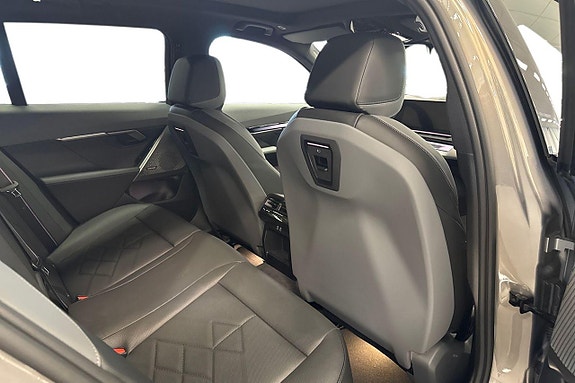 BMW 530e 7 of 17