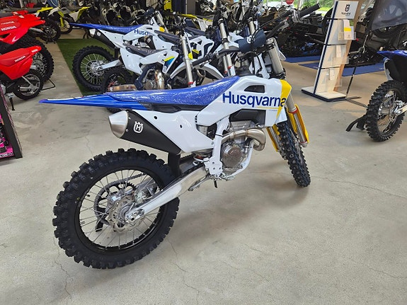 Husqvarna FC 350 -27 2 of 2