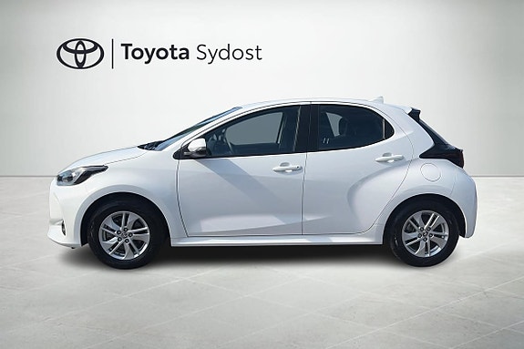 Toyota Yaris 4 of 5