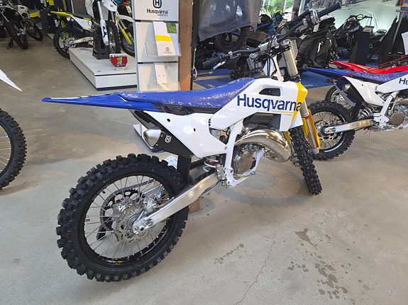 Husqvarna TC 125 -27 2 of 2