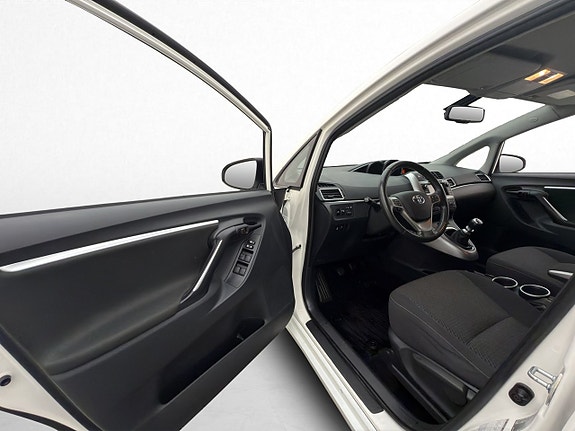 Toyota Verso 10 of 30