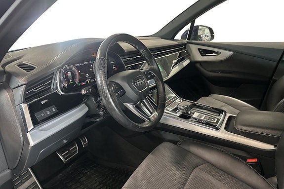 Audi Q7 12 of 20