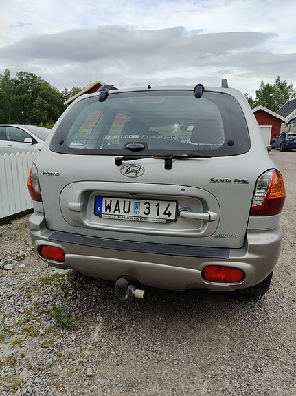 Hyundai Santa Fe 3 of 5