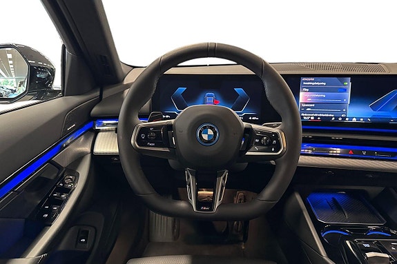 BMW i5 9 of 18