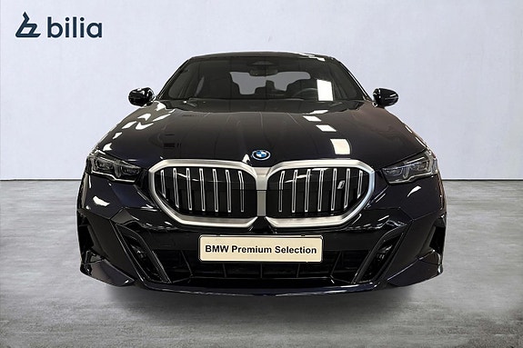 BMW i5 5 of 18