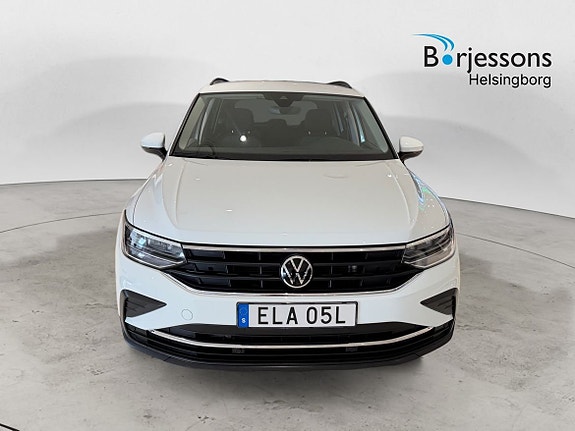 Volkswagen Tiguan 5 of 5