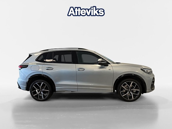 Volkswagen Tiguan 25 of 25