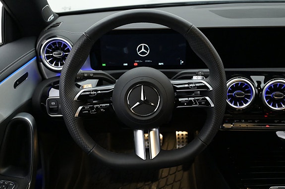 Mercedes-Benz CLA250 e 7 of 27