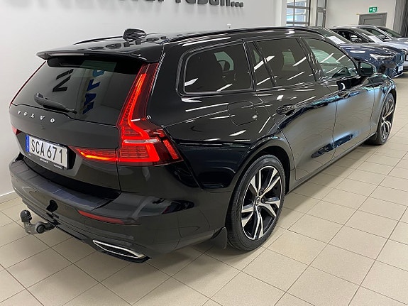 Volvo V60 4 of 5