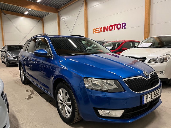 Skoda Octavia 2 of 5