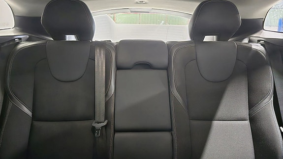 Volvo V40 12 of 27