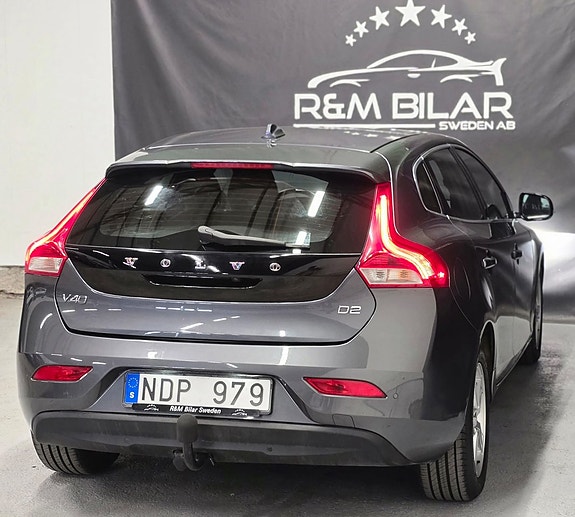 Volvo V40 7 of 27