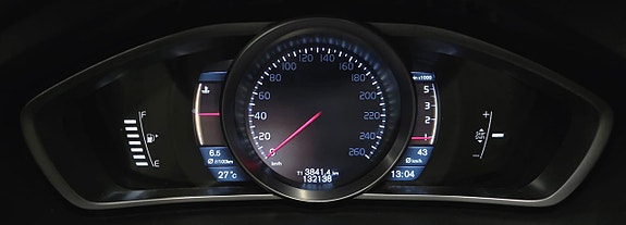 Volvo V40 27 of 27