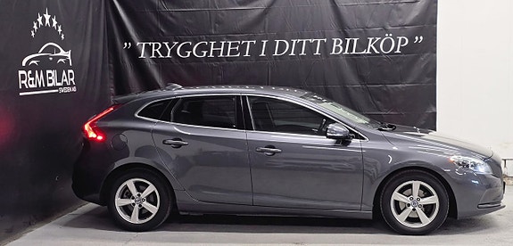 Volvo V40 4 of 5