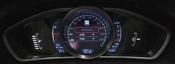 Volvo V40 26 of 27