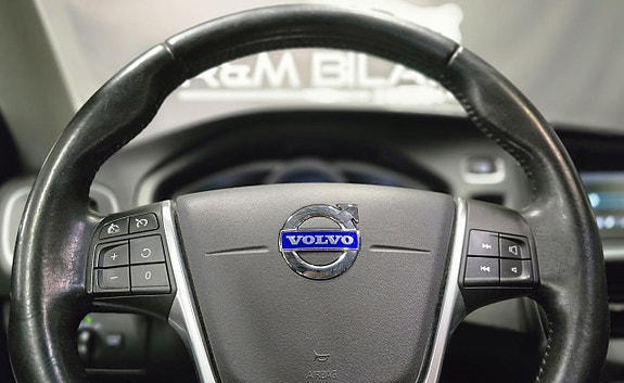 Volvo V40 22 of 27