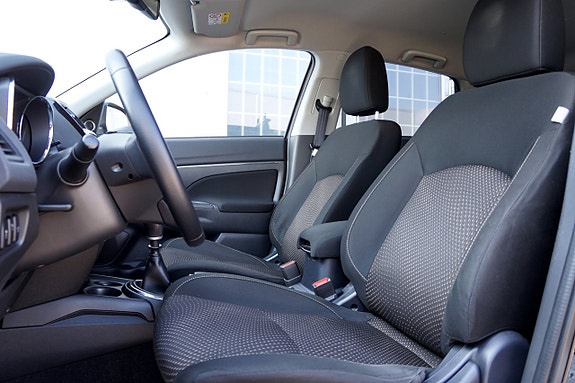 Mitsubishi ASX 8 of 24