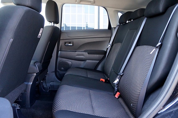 Mitsubishi ASX 10 of 24