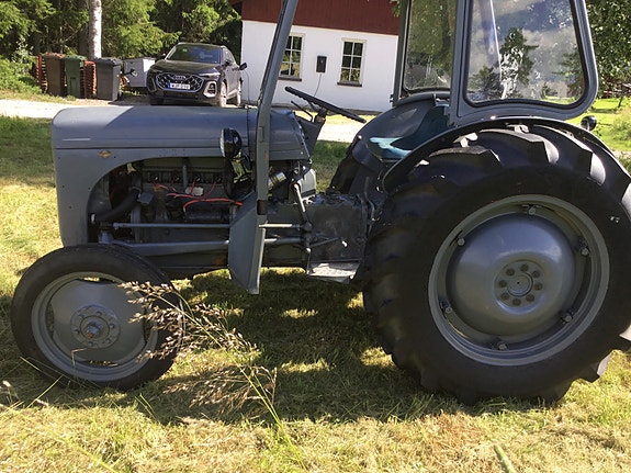 Massey Ferguson Tea-20 3 of 5