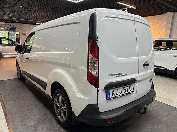 Ford Transit Connect 4 of 5