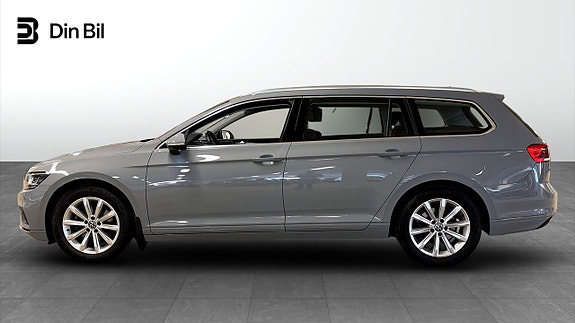 Volkswagen Passat 2 of 5