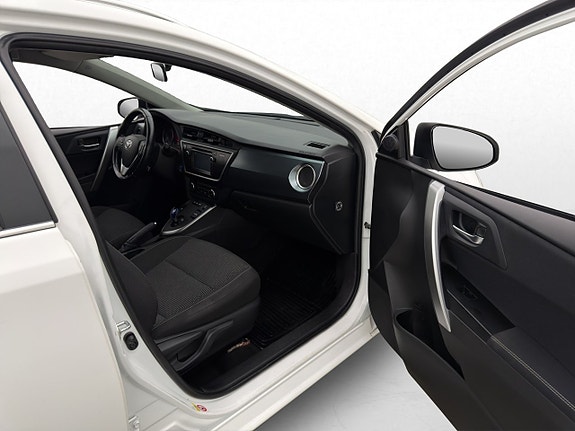 Toyota Auris 20 of 29