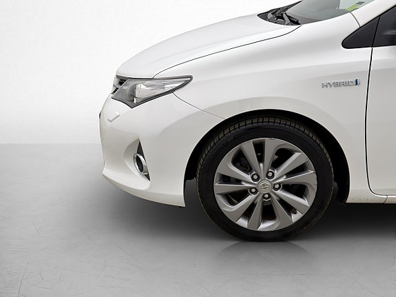Toyota Auris 26 of 29