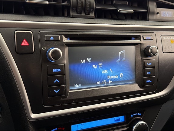 Toyota Auris 19 of 29