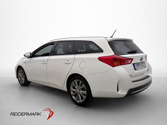 Toyota Auris 5 of 29
