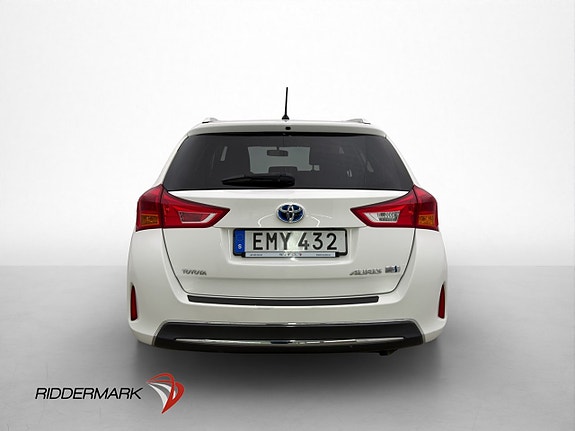 Toyota Auris 6 of 29