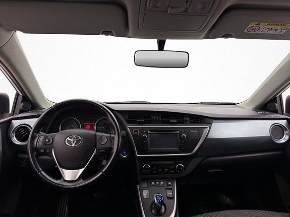 Toyota Auris 10 of 29