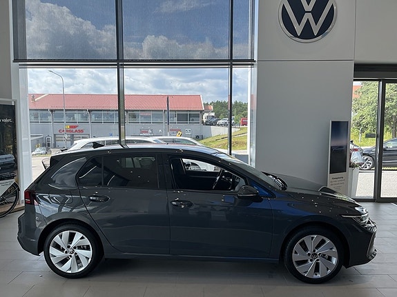 Volkswagen Golf I 2 of 5