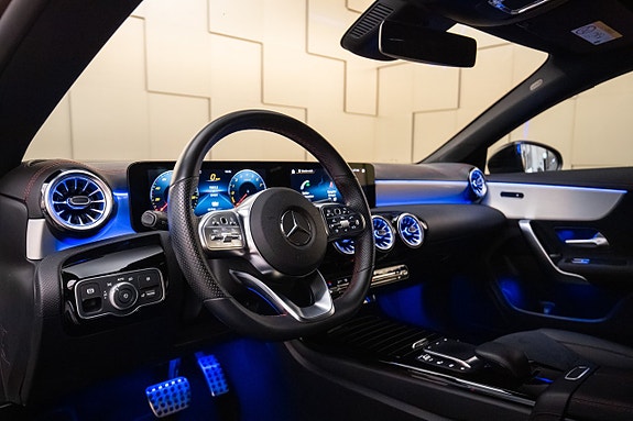Mercedes-Benz CLA250 e 9 of 19