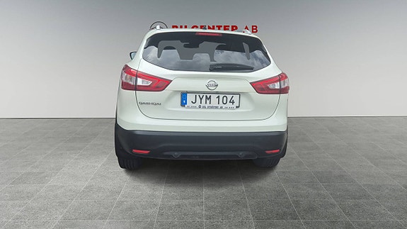 Nissan Qashqai 4 of 5