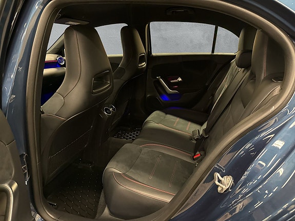 Mercedes-Benz A180 13 of 24