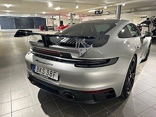 Porsche 911 Carrera GTS 5 of 5
