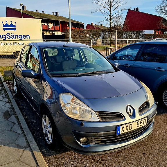 Renault Clio 3 of 5
