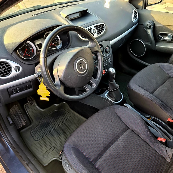Renault Clio 4 of 5